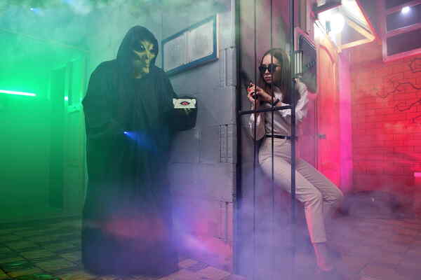 Секретные материалы