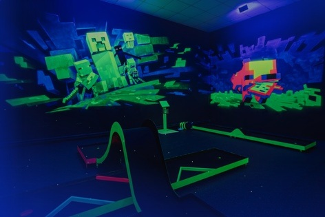 Экшн-игра «Неоновый мини-гольф» от Light Golf